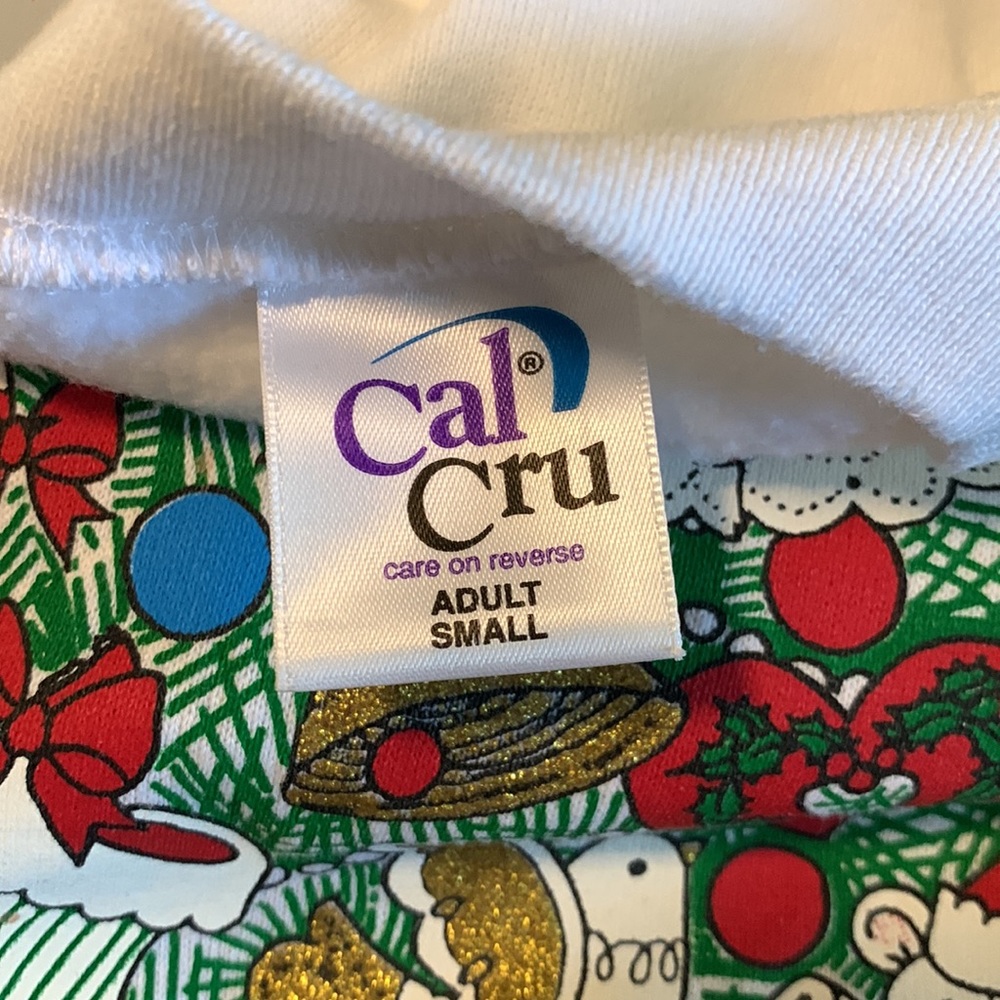 Vintage Christmas Sweatshirt - Picture 2 of 2